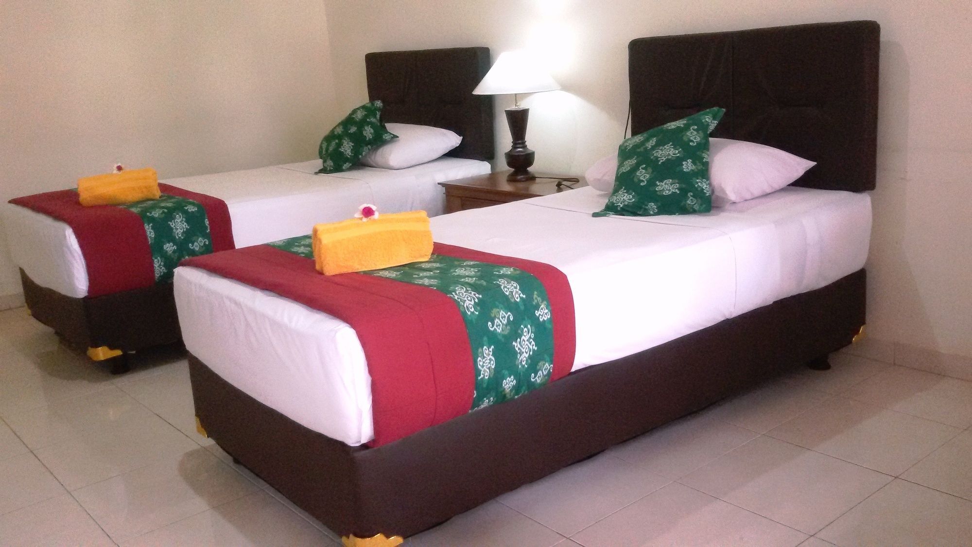 Lovina Beach Hotel Buleleng Exterior foto