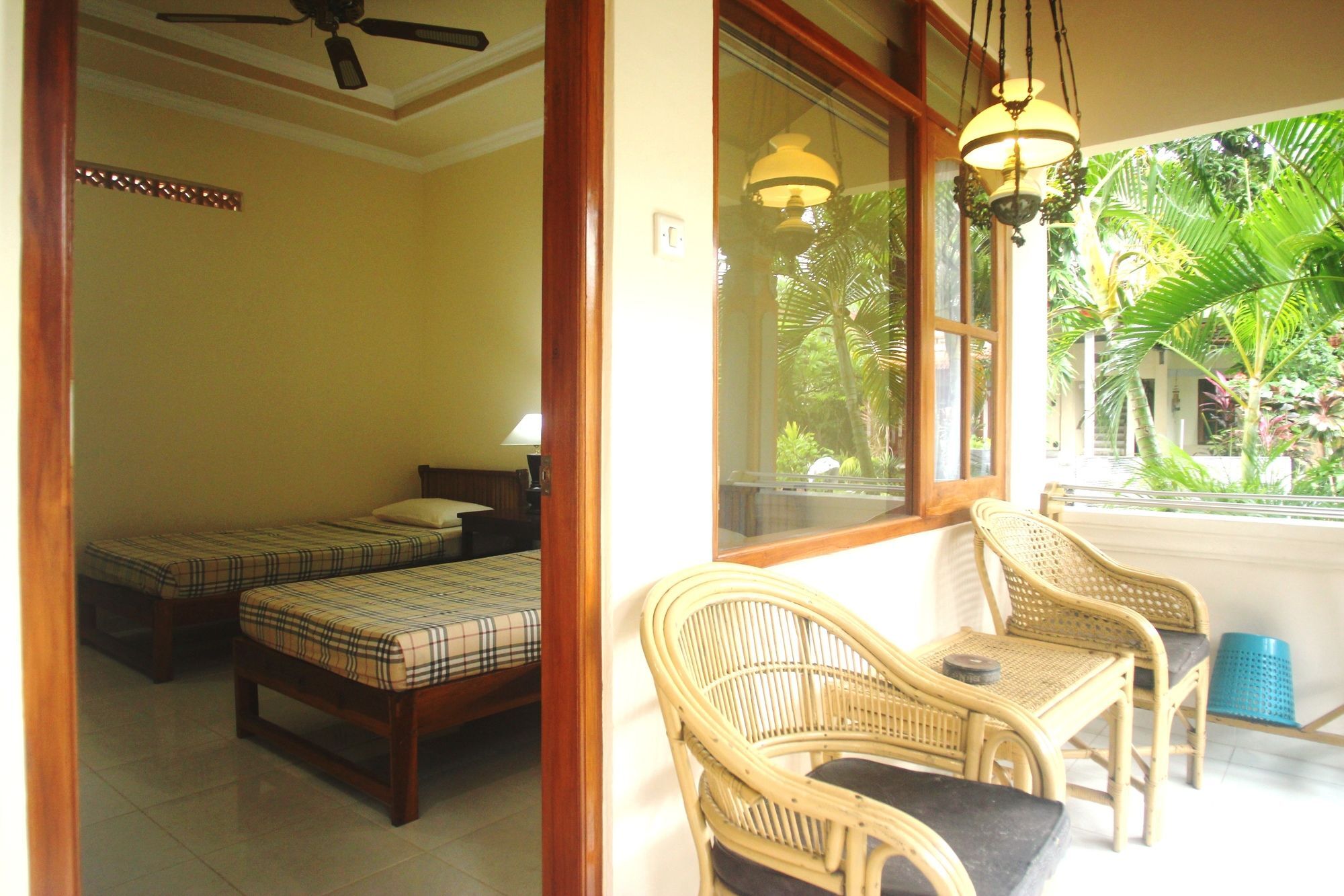 Lovina Beach Hotel Buleleng Exterior foto