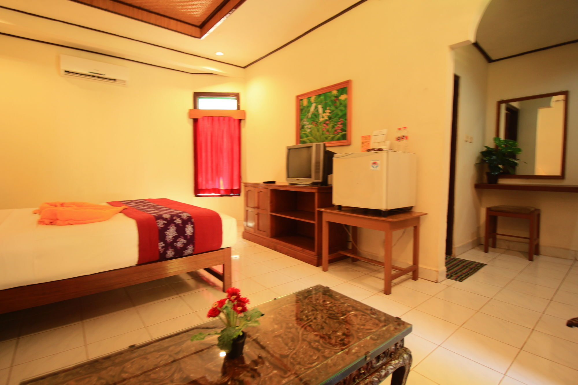 Lovina Beach Hotel Buleleng Exterior foto